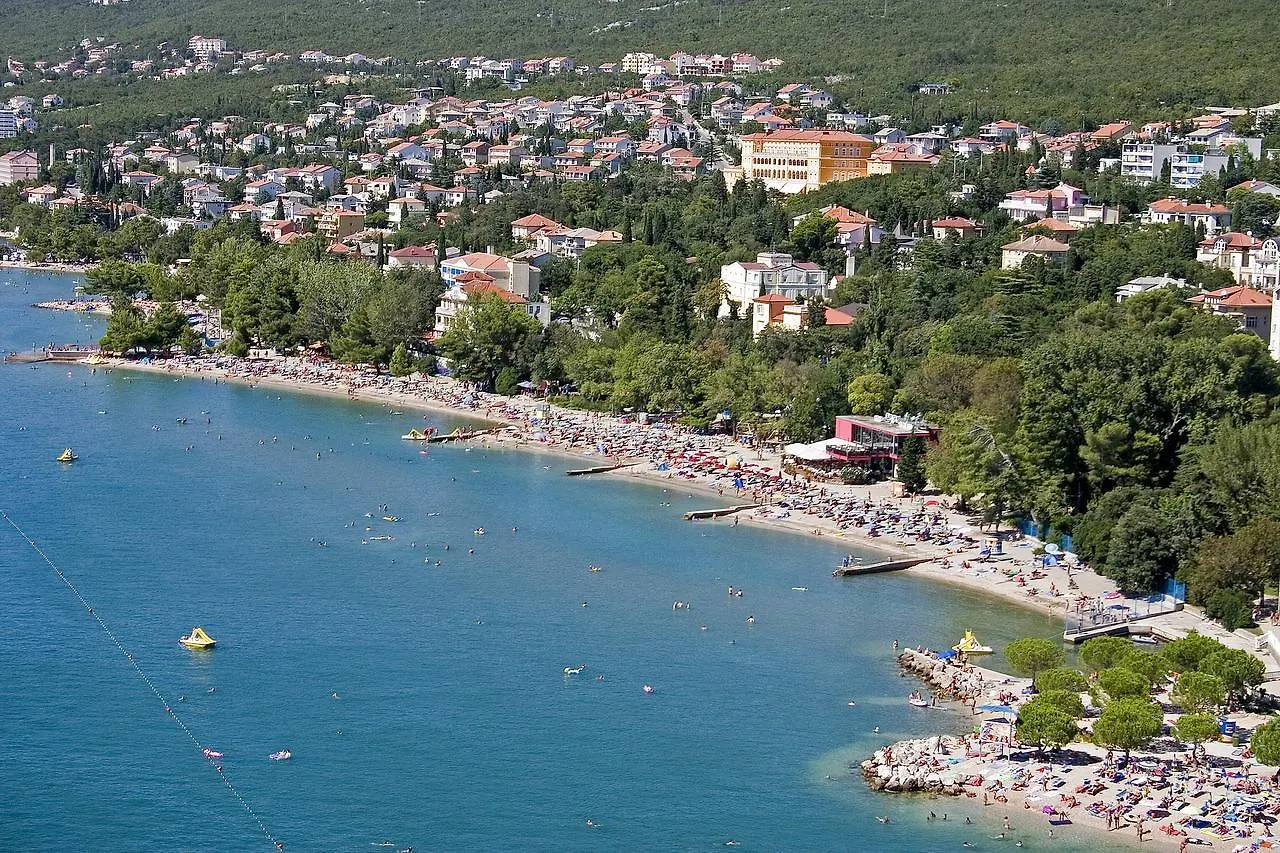 Buto Br. 1 Apartment Crikvenica